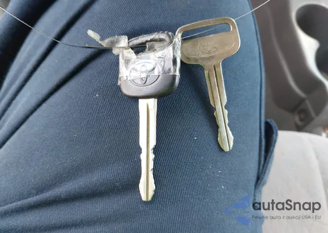 2001 Toyota Tacoma from USA, damaged, VIN 5TEVL52N81Z782889